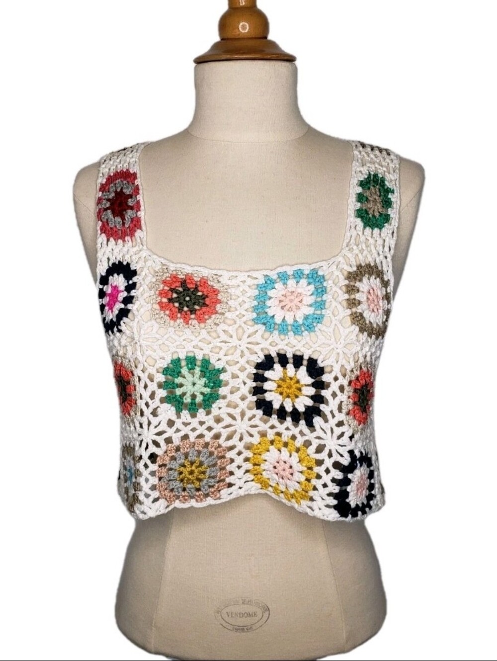 Handcrafted White Crochet Grannysqaure Floral Tank Top S Cropped